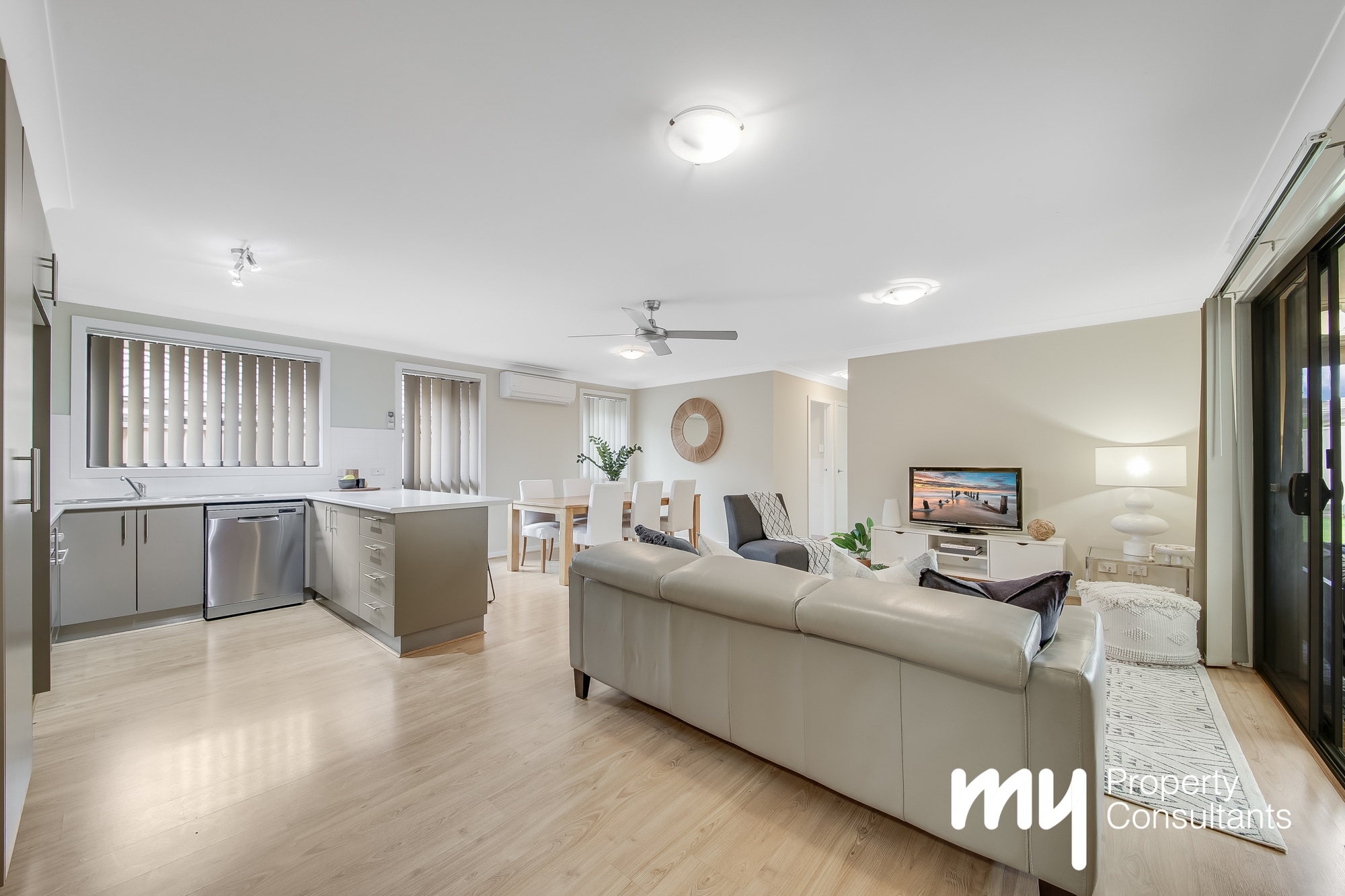 13 FURY ST, ORAN PARK NSW 2570, 0房, 0浴, House