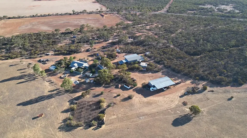 Lake Brown 4બેડરૂમ Off-Grid Rural Lifestyle on 361 Acres – Peaceful, Self-Sufficient Country