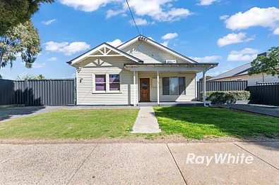 Lockington 4Zimmer Spacious Family Living with Impressive Shed & Solar