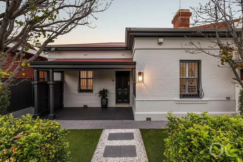 Adelaide 4Habitaciones Open the Door to a West End Charmer With Room to Host and  Many Reasons to Step Out