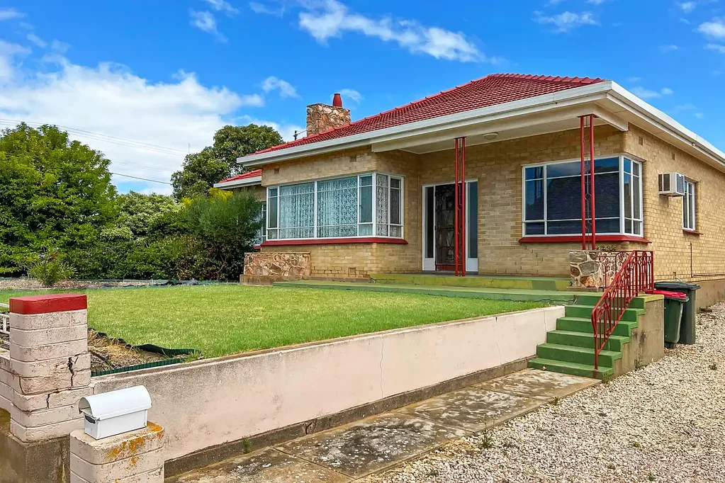 3 Bedroom Family Home