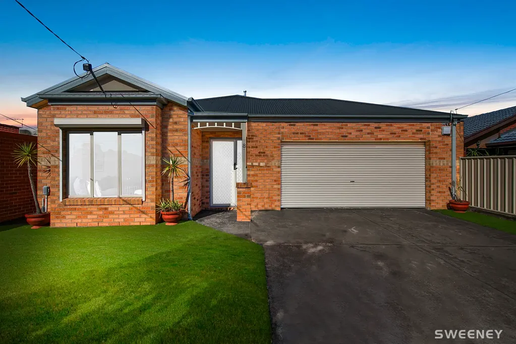 8 Balaclava Avenue, Altona Meadows, VIC 3028
