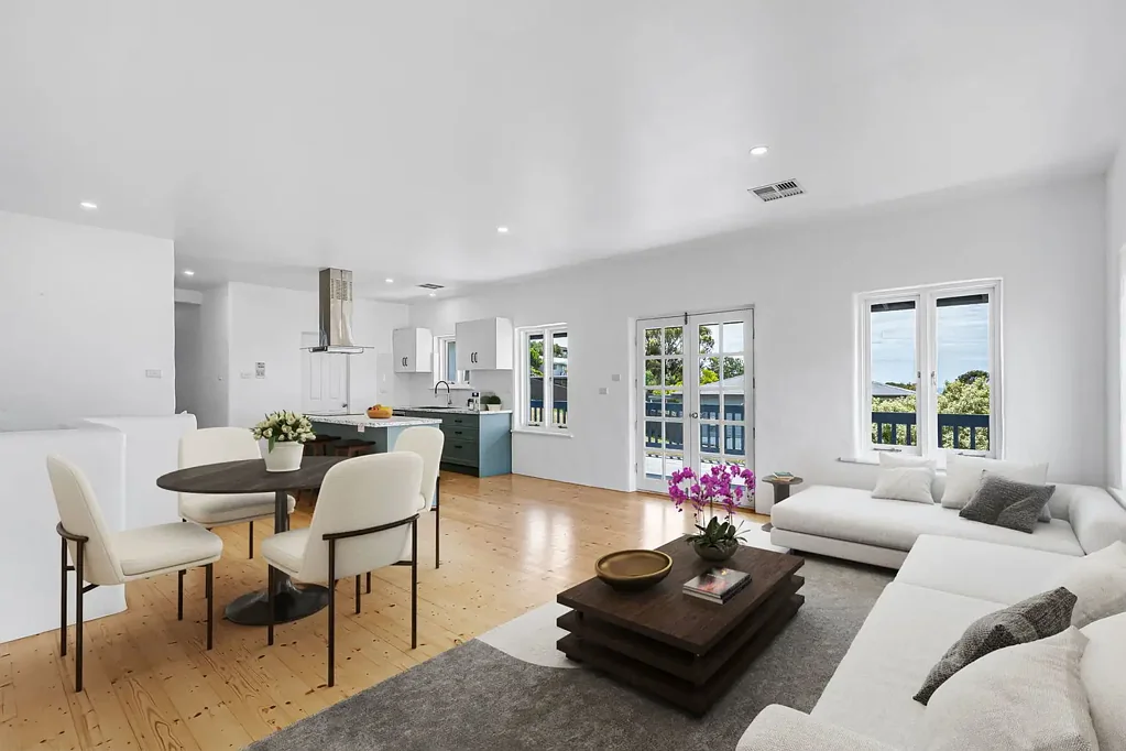 Encounter Bay 4 Bedroom Charming seaside escape with views and studio options