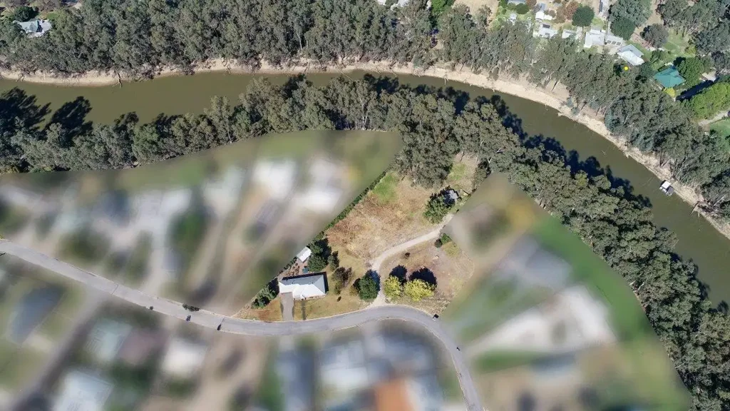 Barham 3房  OPTIONS!!! TOWNHOUSE/VACANT LAND MURRAY RIVER FRONTAGE