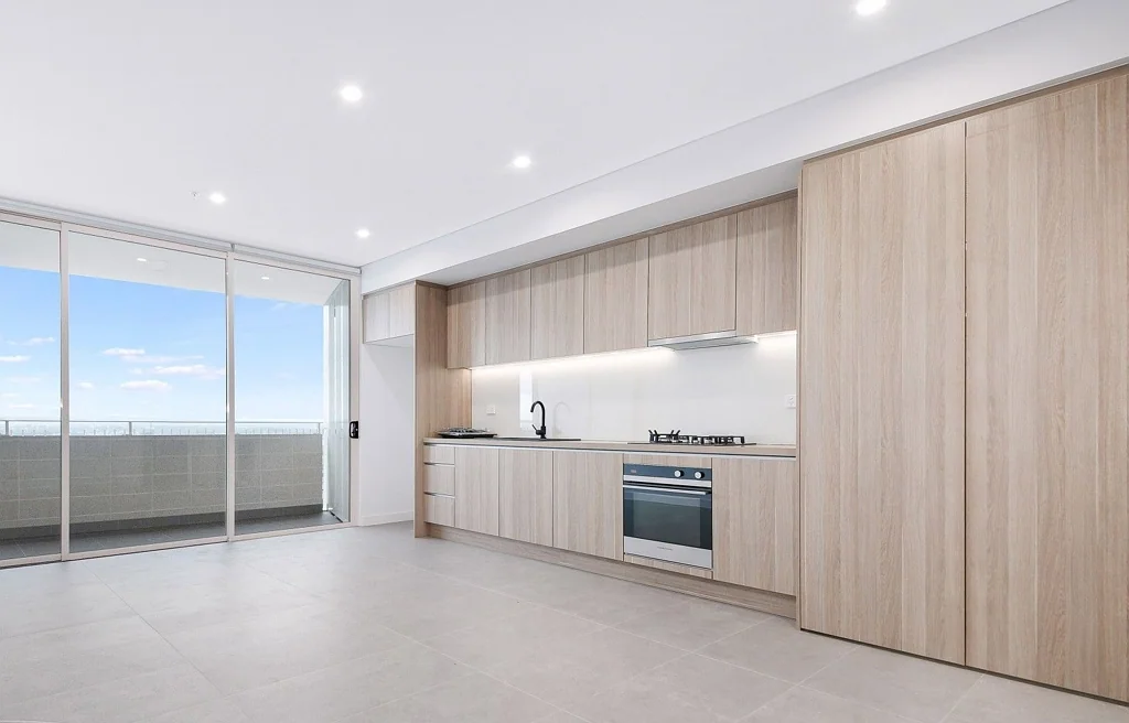 ULTRA-CONVENIENT APARTMENT