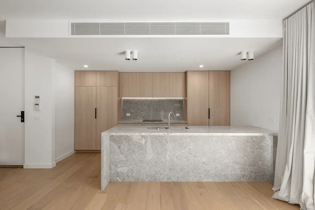Light & Modern Townhouse