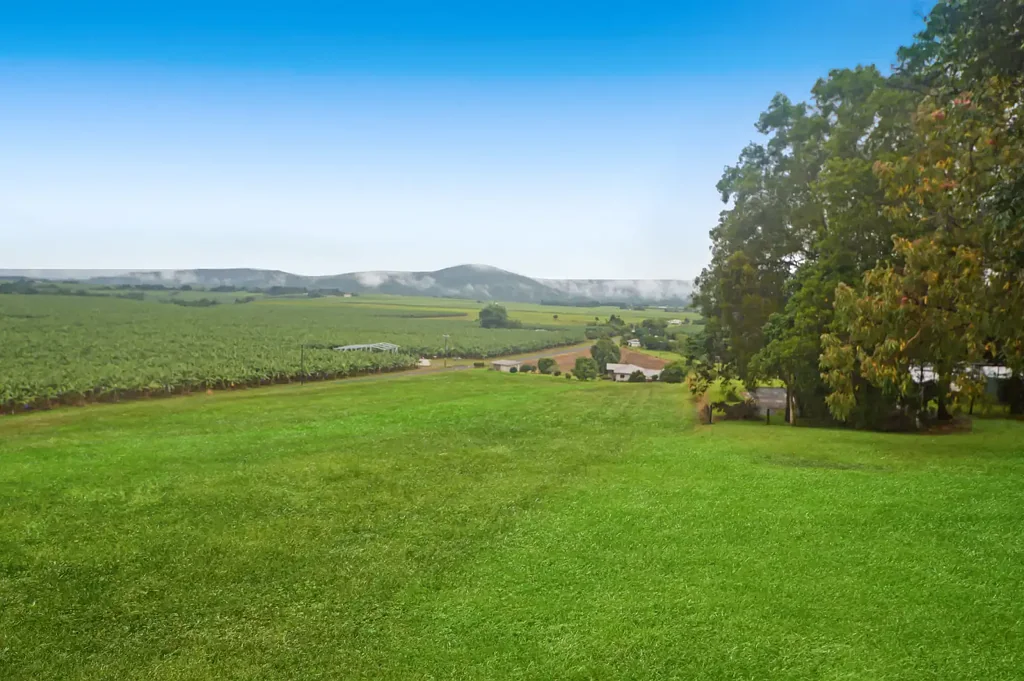 Utchee Creek 7房  PRISTINE 12 ACRE DUAL HOME PROPERTY,SHEDS, HIGH  &DRY-EXPRESSIONS OF INTEREST OVER 1M