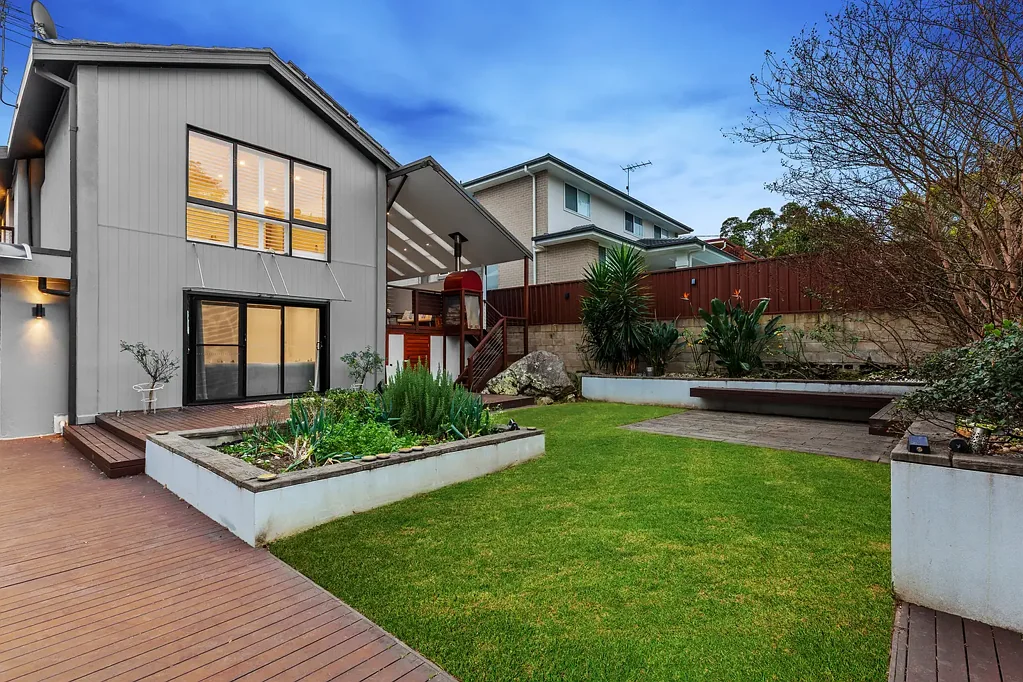 Winston Hills 4ਬੈੱਡਰੂਮ A True Entertainer's Haven | Effortless Living for the Modern Family | Ultimate Convenience on a Generous, Elevated Block