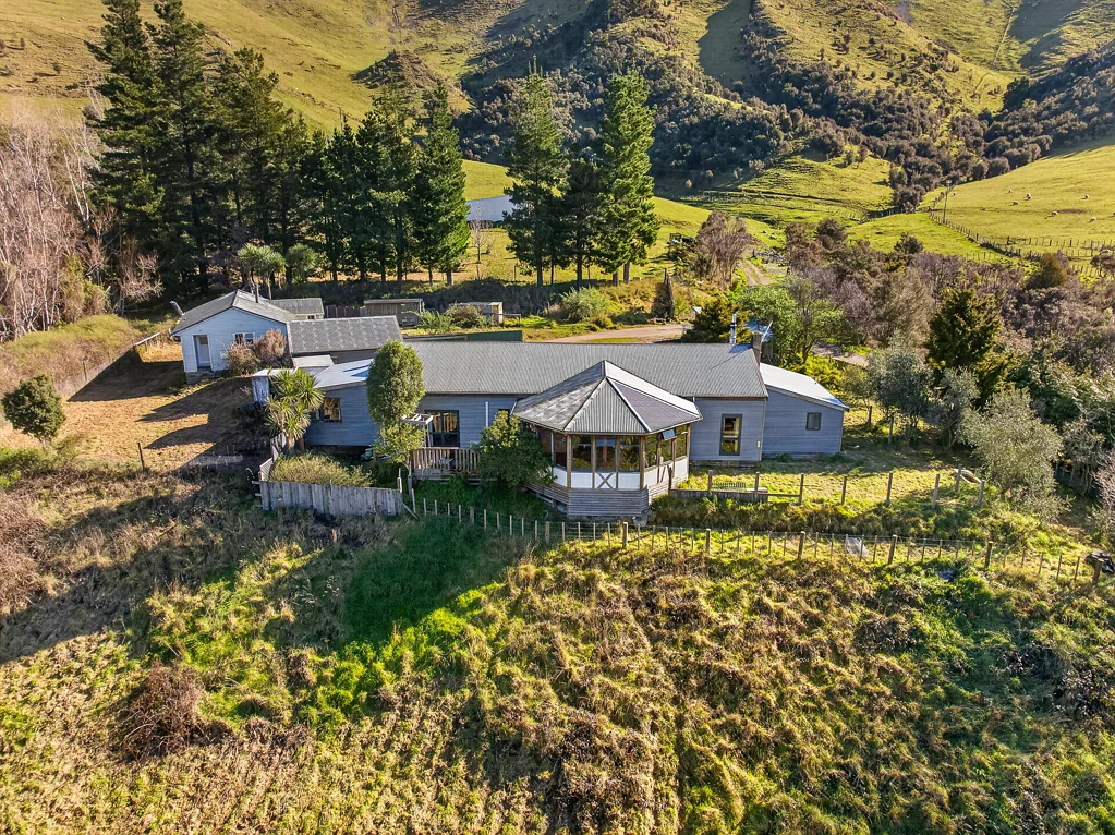 Carterton 5房  A Unique Opportunity With Endless Potential