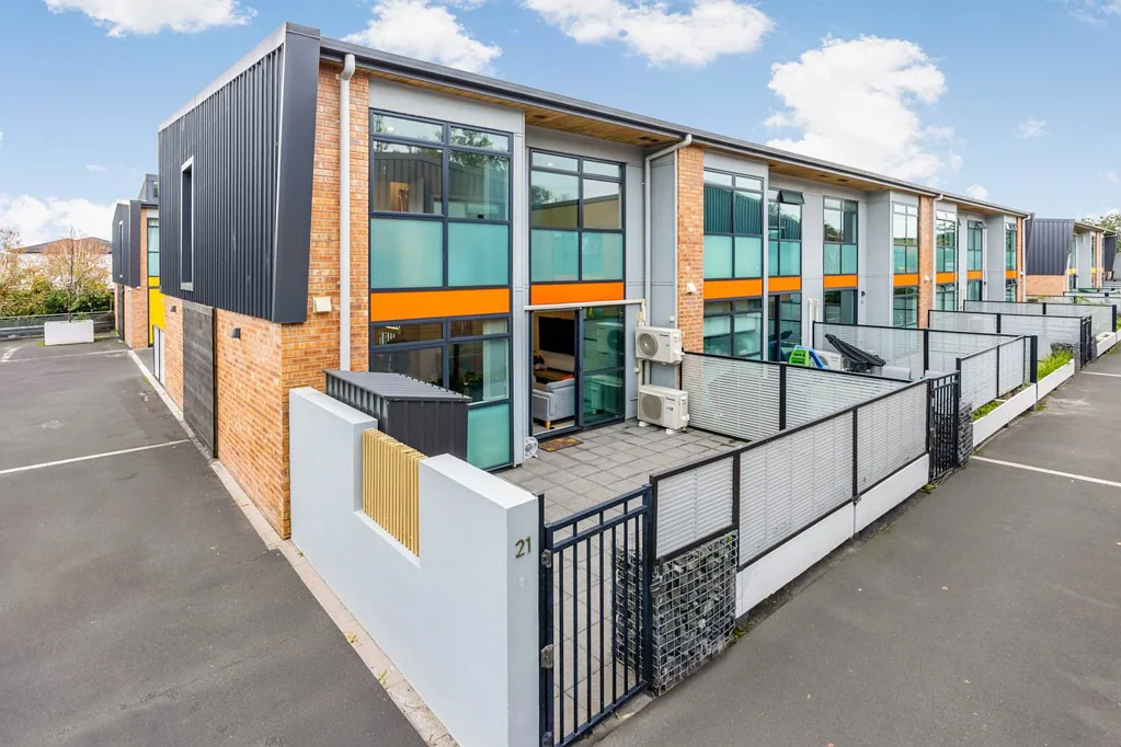 Flat Bush 4部屋 Invest or Nest-Affordable In Ormiston School Zones