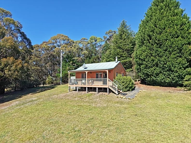 Oberon 1 Slaapkamer Tea Tree Cabin – A Valley Escape That Helps Pay for Itself