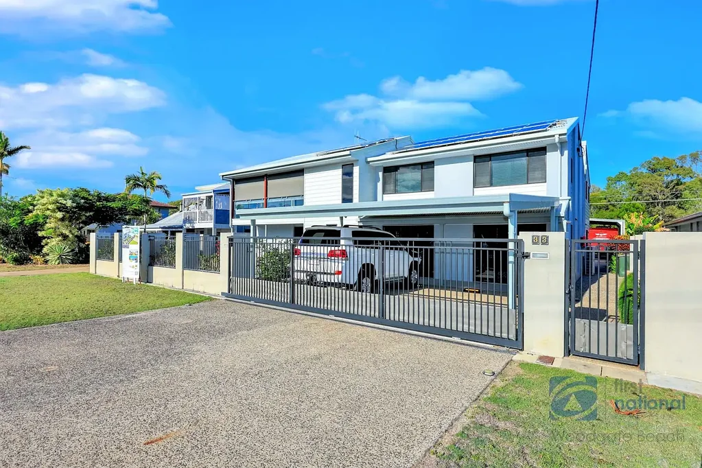 Woodgate 6ห้องนอน Immaculate Ultra-Modern Beachside Masterpiece