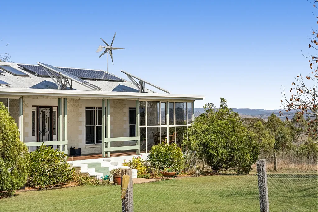 Emu Creek 2房  Winterbourne - 200 Acres of Freedom, Beauty, and Self-Sufficiency