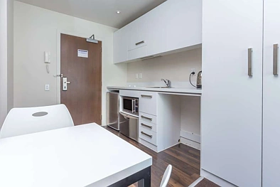 Fully Furnished Studio in The Quadrant