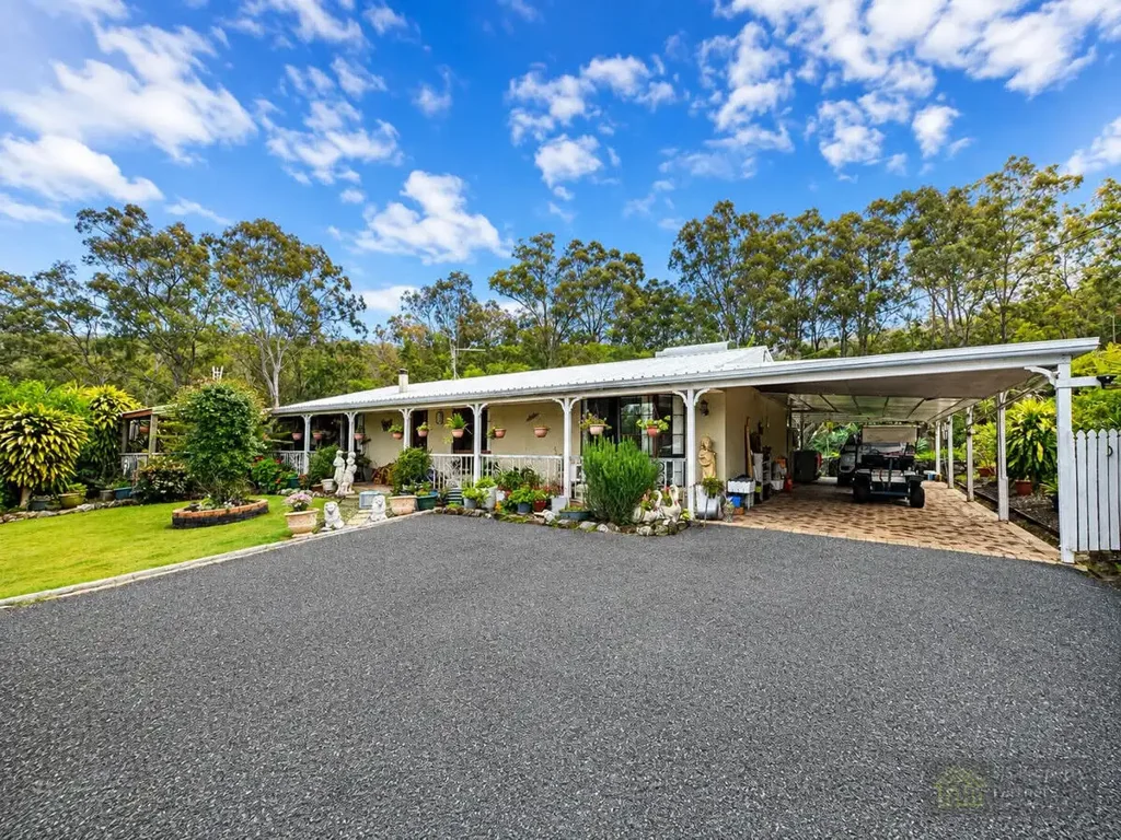 Tamborine  Escape the Rat Race – 2.5 Acres, Hobby Farm Living & Sheds Galore