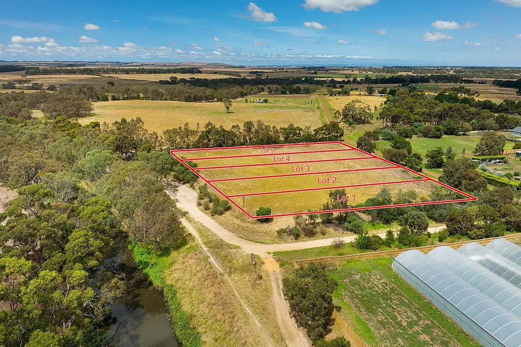 Inverleigh  ON THE BARWON RIVER!
