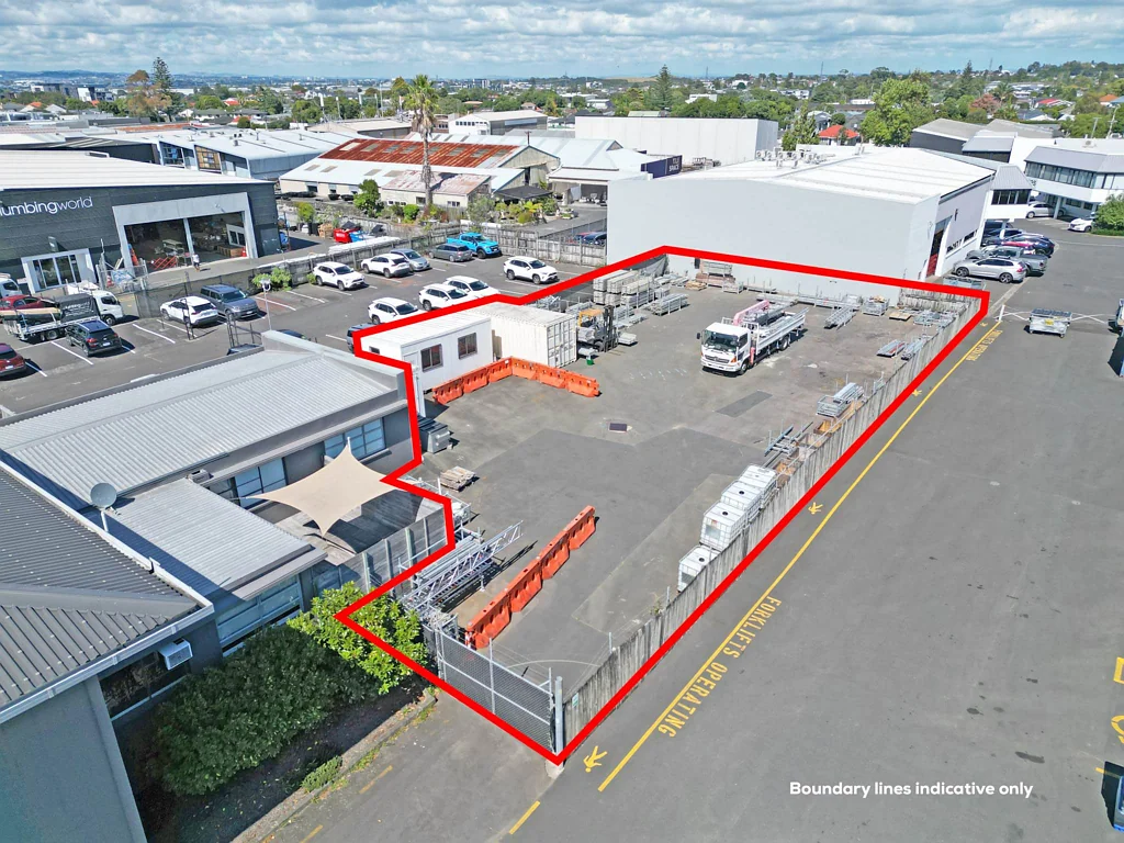Mount Wellington 803M² YARD ON LUNN