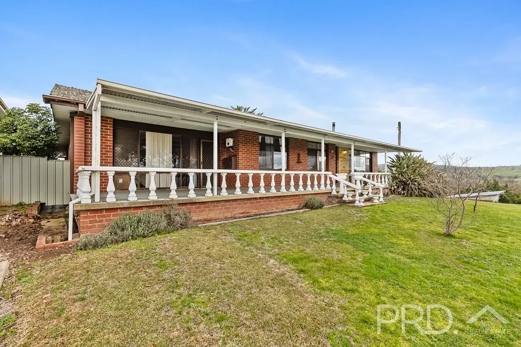 Tumut 3બેડરૂમ Family Home with Panoramic Views!