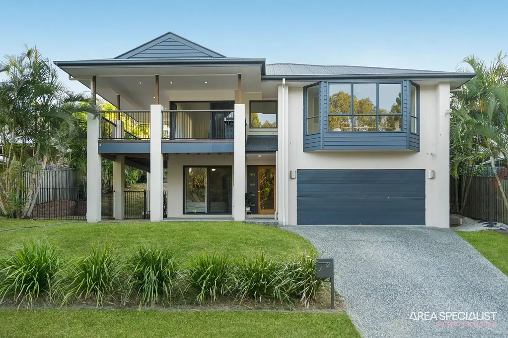 Ormeau 5 Slaapkamer Luxury Family Retreat | Multiple Living & Elevated Family Living