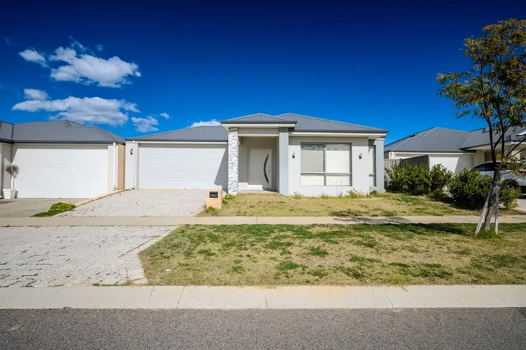 Alkimos 4房  COASTAL LIVING WITH STYLE, SPACE & SOPHISTICATION