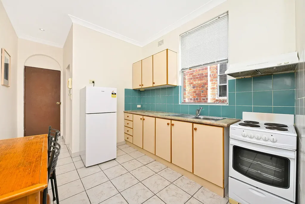 Charming Studio Apartment in the Heart of Enmore!