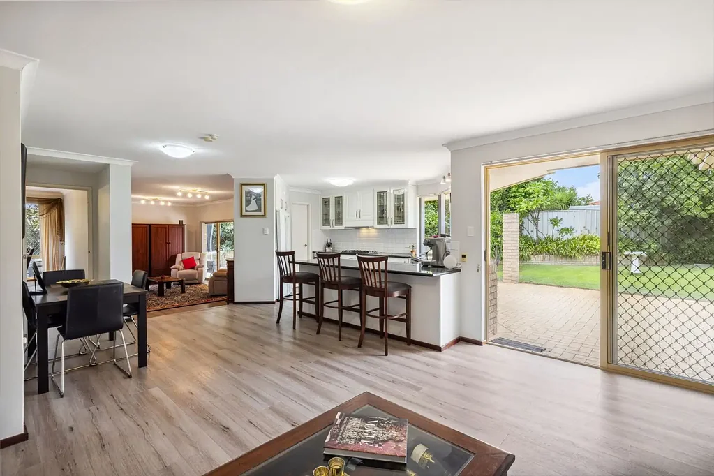 13 Mauldon Mews, Winthrop, WA 6150