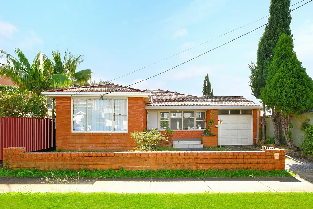 Maroubra 3ਬੈੱਡਰੂਮ Freestanding Red Brick Classic With A North Facing Backyard