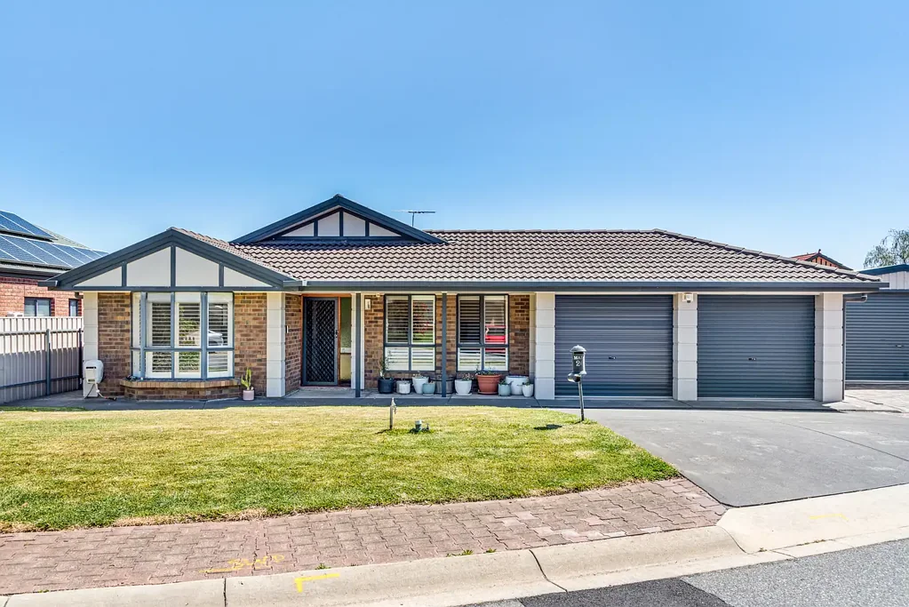 26 Tobin Crescent, Woodcroft, SA 5162