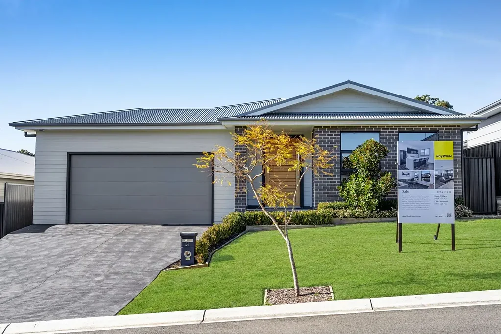 51 Roy Crescent, Thirlmere, NSW 2572