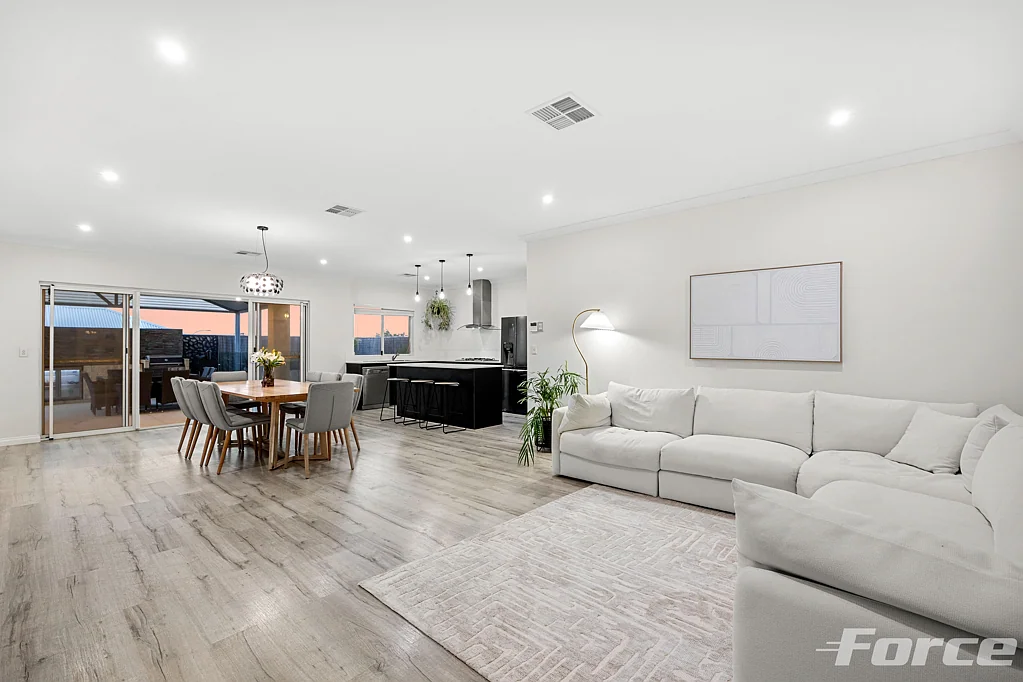 2 Cuttlefish Street, Yanchep, WA 6035
