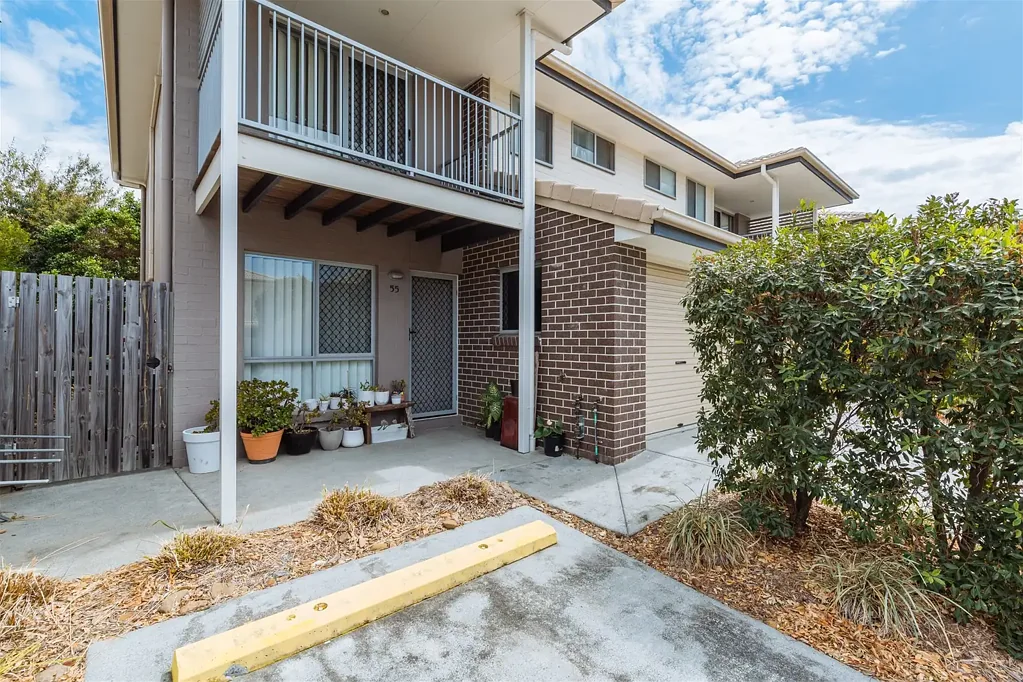 55/1 McAuley Parade, Pacific Pines, QLD 4211