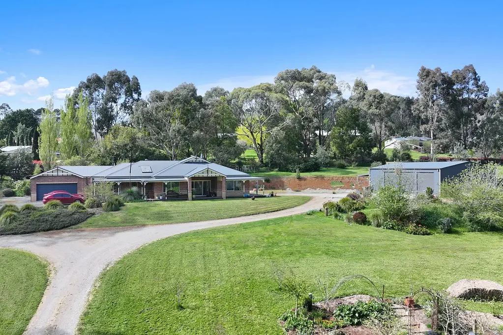 Warragul 5ਬੈੱਡਰੂਮ Idyllic 5 Acre Lifestyle Jewel Four Minutes from Town
