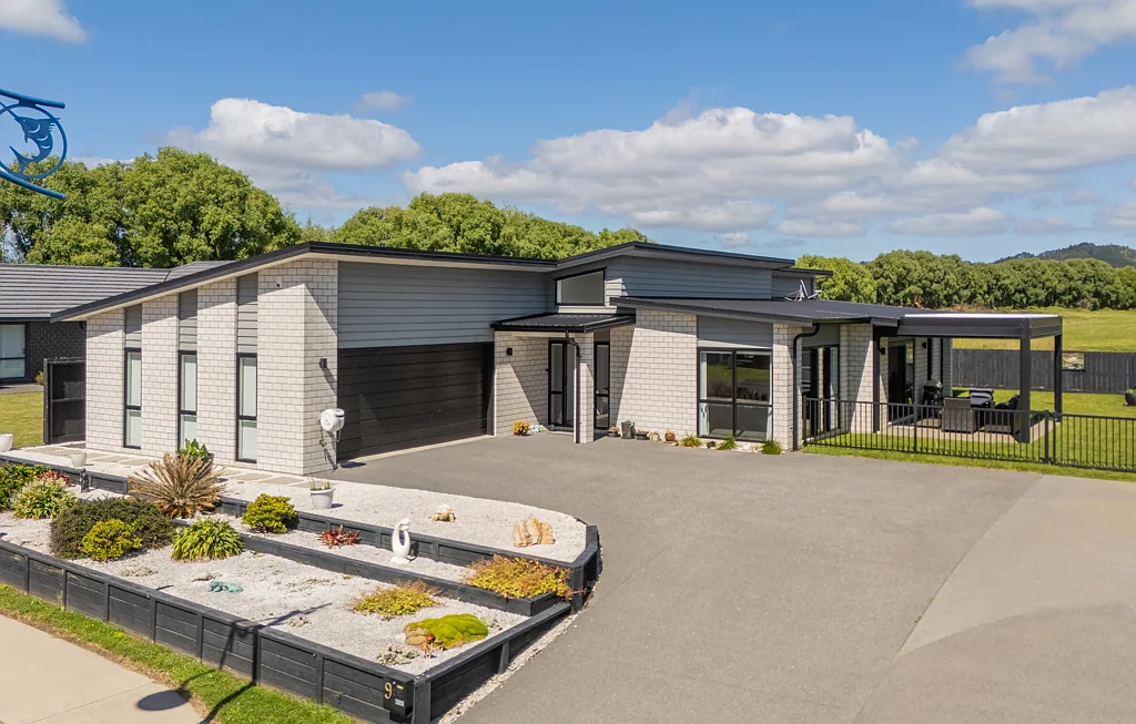 Whitianga 4房  QUIET ELEGANCE & LIFESTYLE IN WATERWAYS ENCLAVE