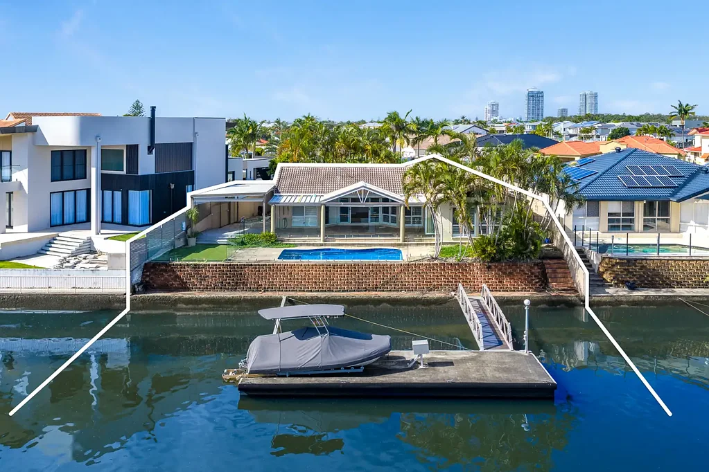 Runaway Bay 4कमरा Waterfront Entertainer - 24m* Frontage - Runaway Islands