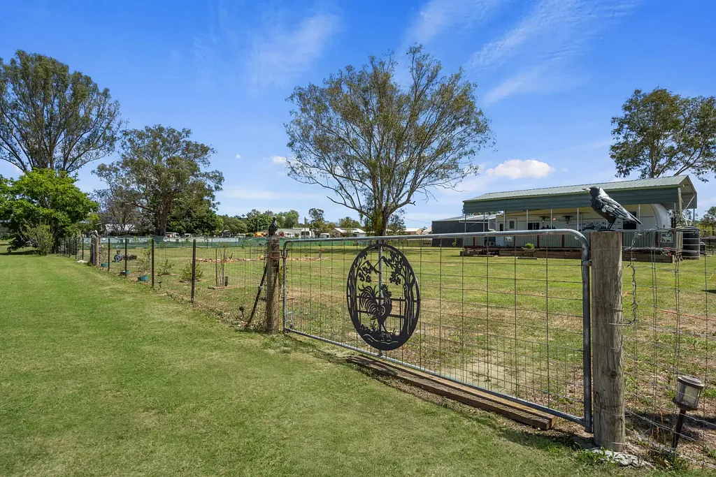 Leyburn 1 Slaapkamer Magpie Manor - Prime 2023m2 Block in the Heart of Leyburn