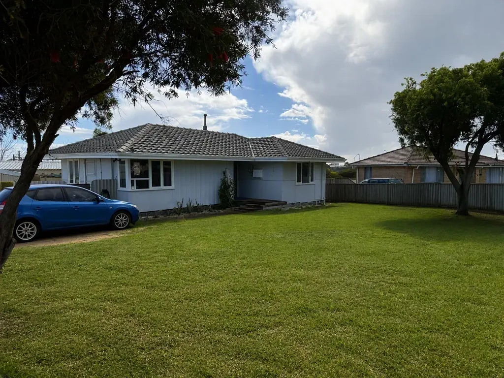 Recently Renovated 3x1 Home with Shed & Large Yard