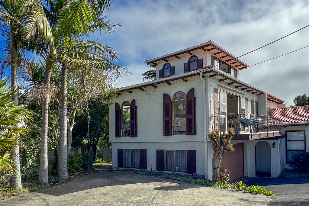 1/918 Beach Road, Torbay, North Shore City, Auckland