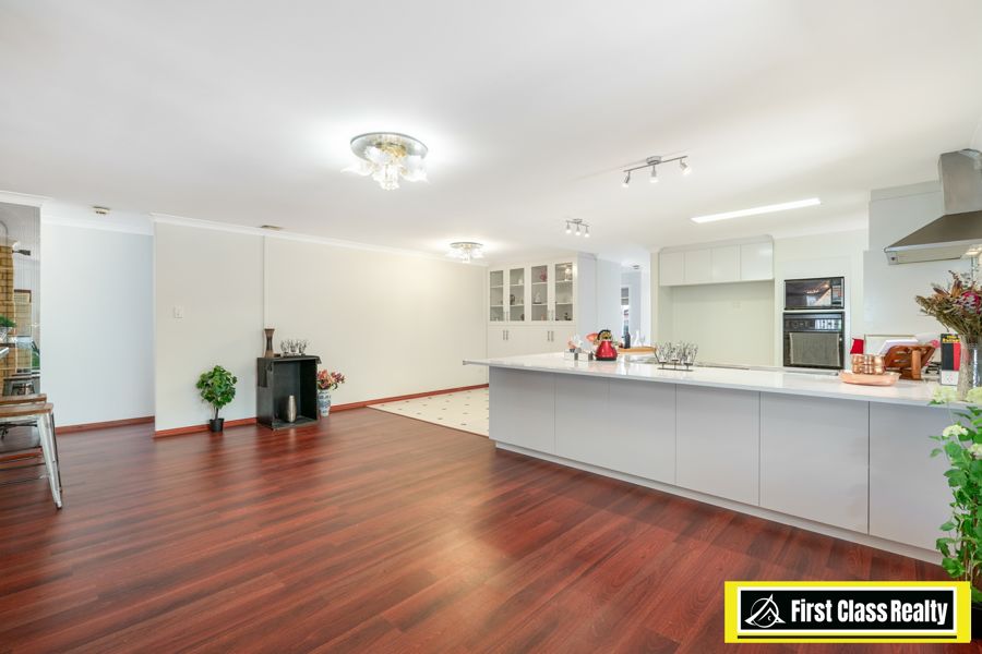 24 PENSHURST ST, MARANGAROO WA 6064, 0房, 0浴, House