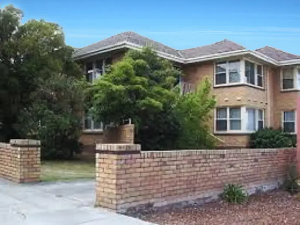 Perfect Location - HOME SWEET HOME!