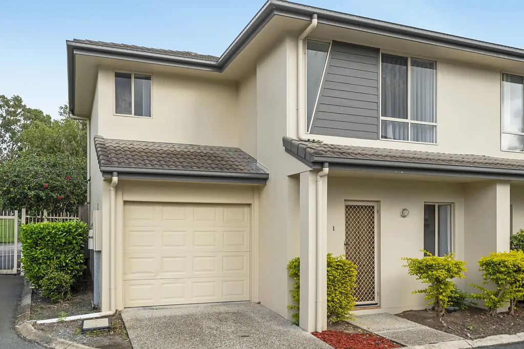 Freshly Painted Townhouse in Gated Complex