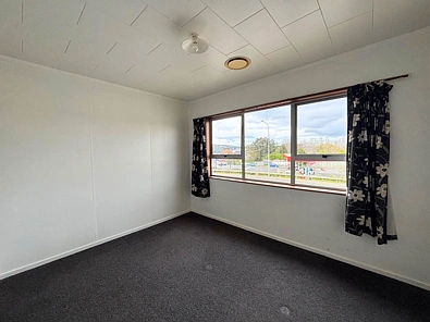 Central 1 Bedroom Unit