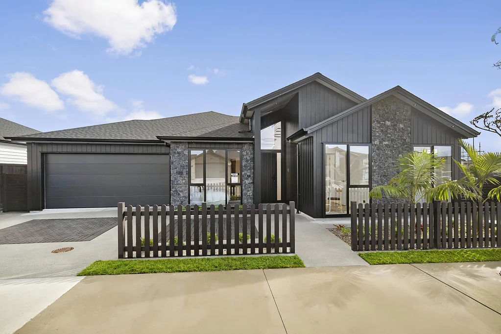 Milldale 5Habitaciones Sun-Soaked Living with Granny Potential