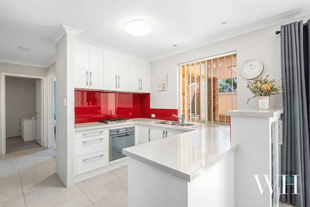 Furnished Comfort & Style in a Super Convenient Location - LEASE ONLY TO 30TH JANUARY 2026