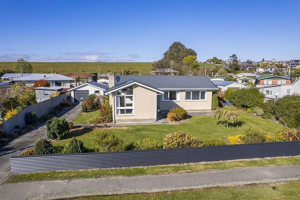 Pleasant Point 3બેડરૂમ Well-Planned, Well-Maintained, Well Worth a Look