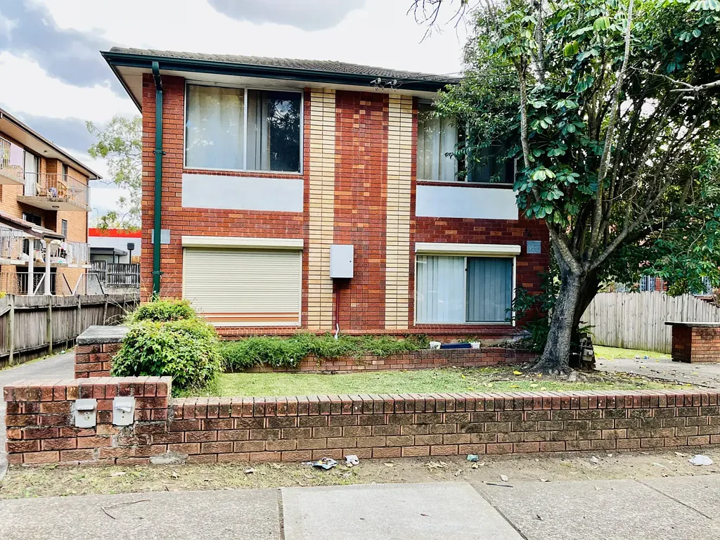 Affordable 2 Bedroom Unit in Great Location!!