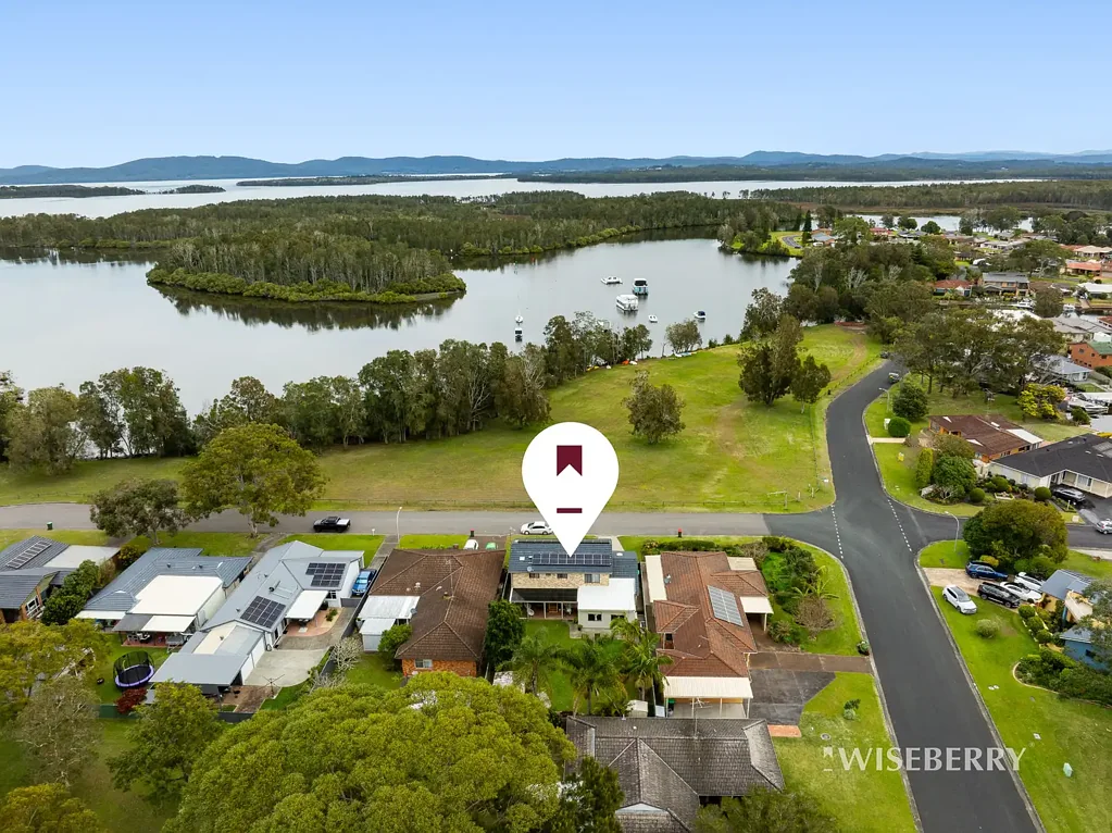 4 Pipers Bay Drive, Forster, NSW 2428