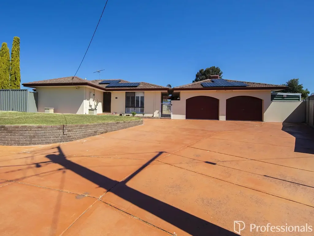 11 Sparrow Court, High Wycombe, WA 6057