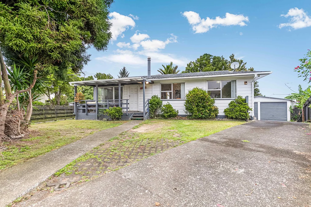 15 Astor Place, Manurewa, Manukau City, Auckland