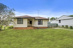 33 Pineleigh Road, Lalor Park