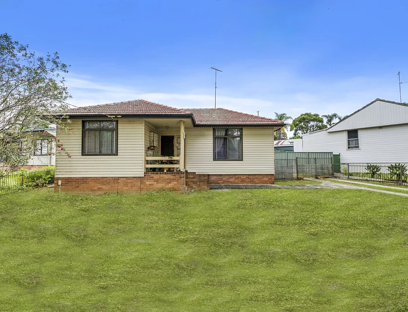 33 Pineleigh Road, Lalor Park, NSW 2147, 3 कमरे, 1 बाथरूम, House